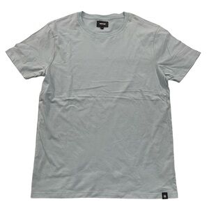SMKFLWR Size M Casual Light-Blue Tee (Retail Price $28)